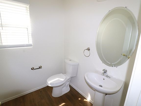 4th image of 5744 S Stingray Ave