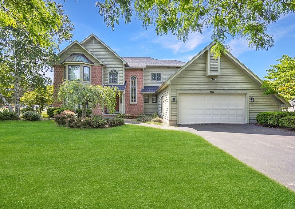 1st image of 23 Wakecliffe Dr