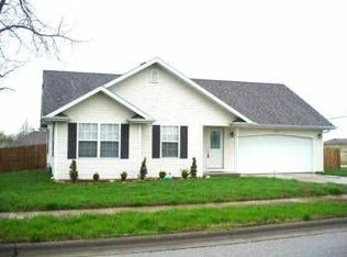 557 Cox Ave, Republic, MO 65738