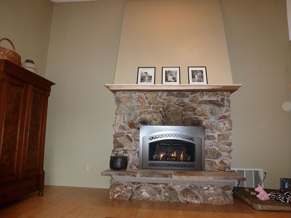 1st image of 7825 Forest Park Dr NW