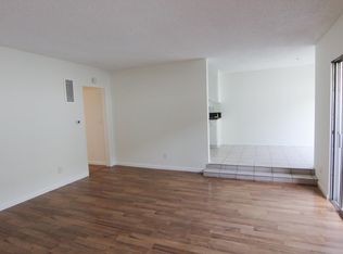 854 9th St #2, Santa Monica, CA 90403