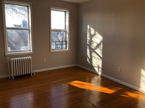 3rd image of 19 Kensington Ave APT 305Q