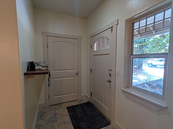 4th image of 2650 Cleveland St
