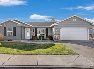 1194 Golden Pheasant Dr, Twin Falls, ID 83301