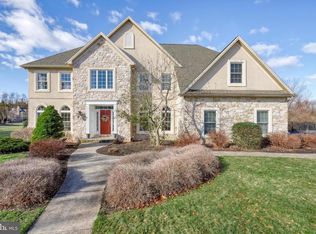 111 Turtle Hollow Dr, Lewisberry, PA 17339