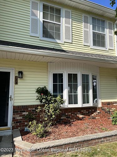 1st image of 174 Eva Ct