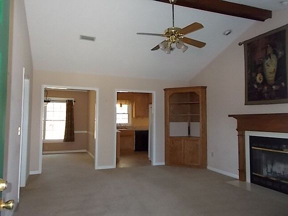 5th image of 106 Woodley Dr