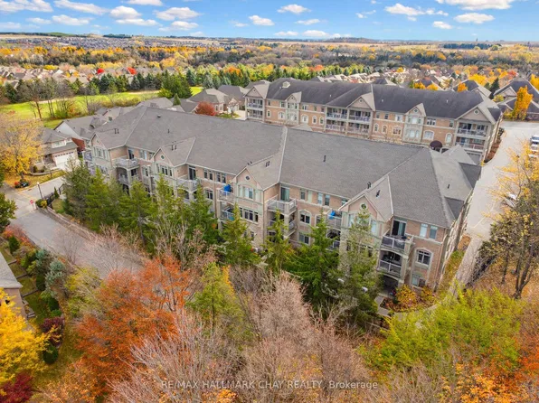 78 Sunset Blvd #305, New Tecumseth, ON L9R 2H5