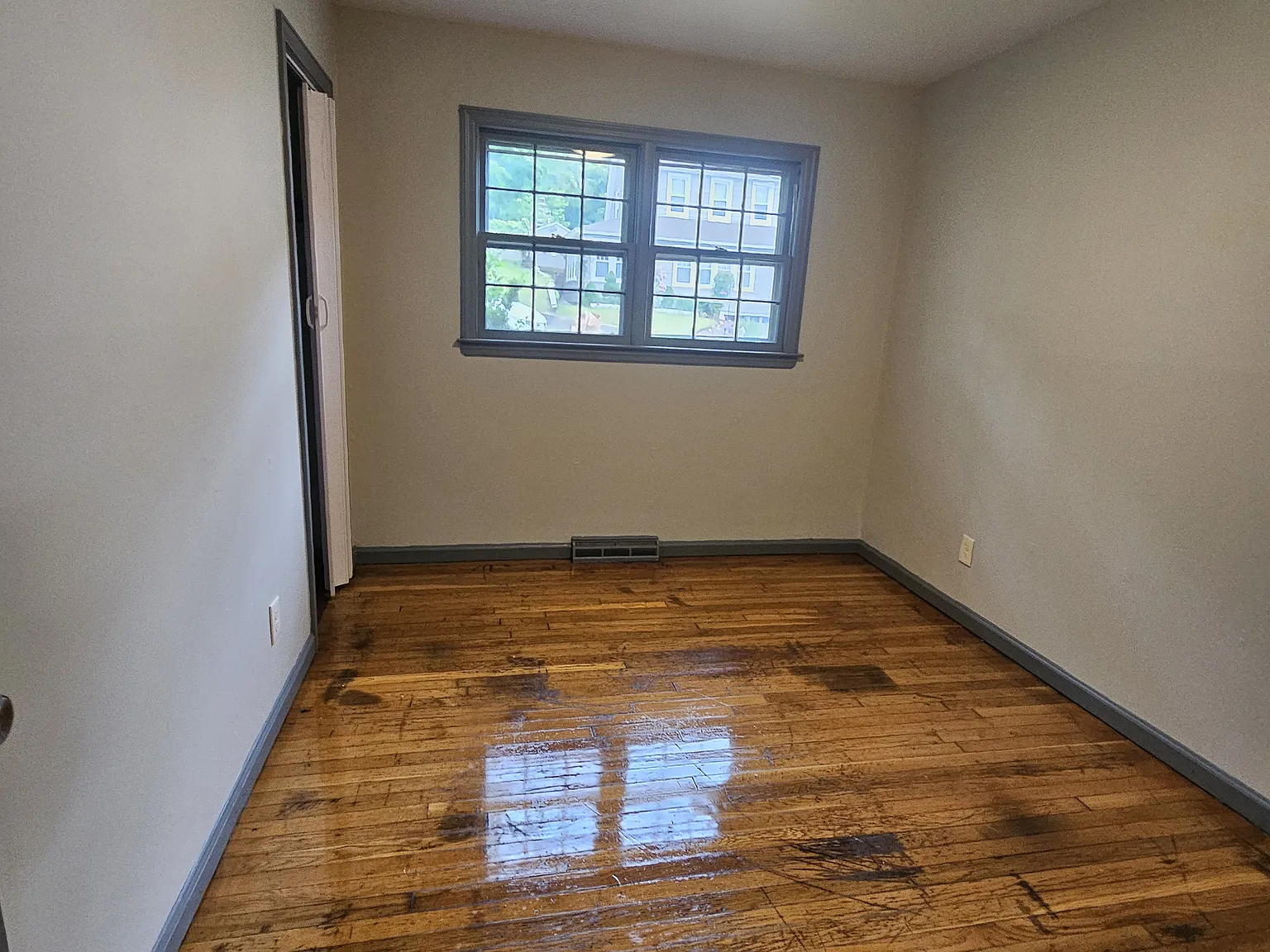3 bed, $2,550 — Photo 3