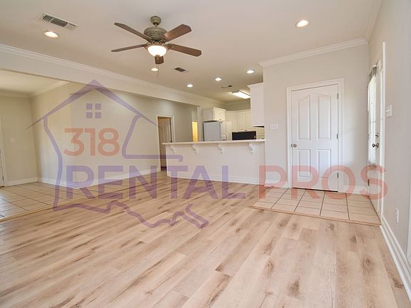5th image of 1113 Rita Ln