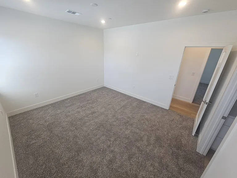 961 Balboa St #1 — Photo 17