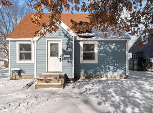 813 9th Ave NE, Waseca, MN 56093