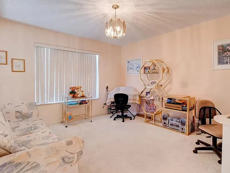 10709 Cherry Oak Cir #1 — Photo 11