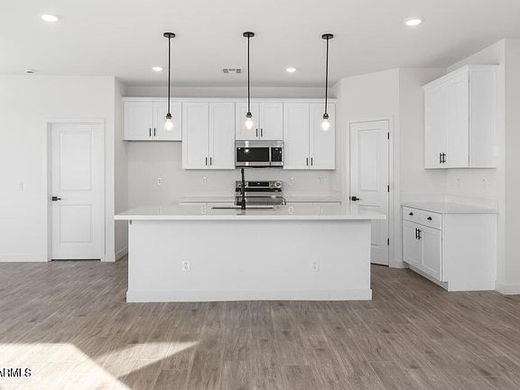 2nd image of 3215 W Encanto Drive