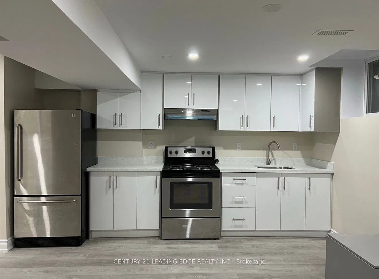 2 bed, $1,800 — Photo 3
