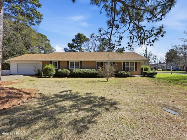 1514 Crescent Drive, Elizabeth City, NC 27909