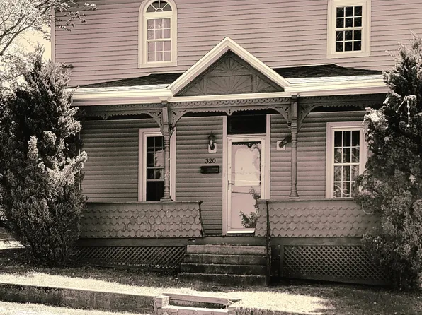 320 N 3rd St, Catawissa, PA 17820