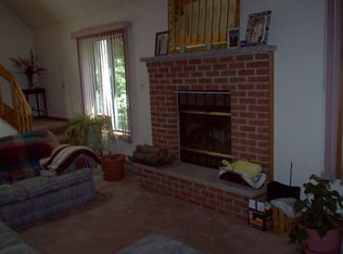 220 Muskwink Dr, Pocono Lake, PA
