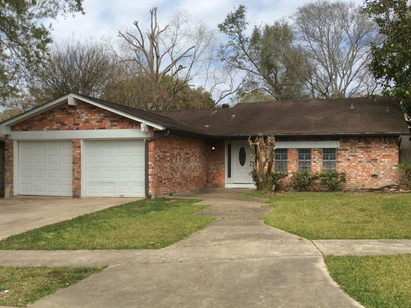 16435 Hickory Knoll Dr #1