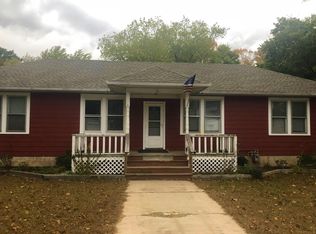 19 N Main St, Bradford, RI 02808