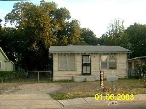 1st image of 406 MORELIA ST