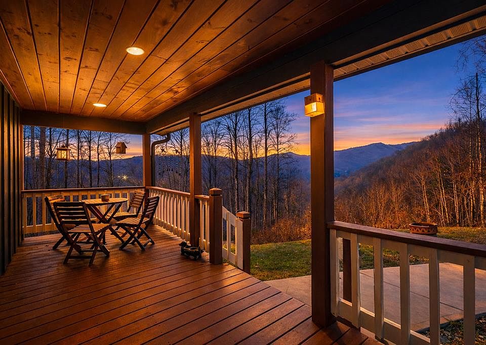 1st image of 289 Utica Trl