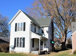 304 W Park St, Morrison, IL 61270