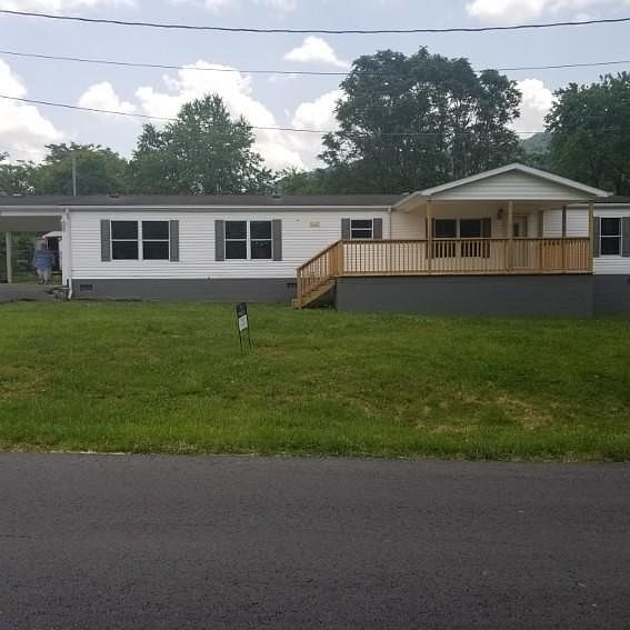 1st image of 110 Cross Creek Dr