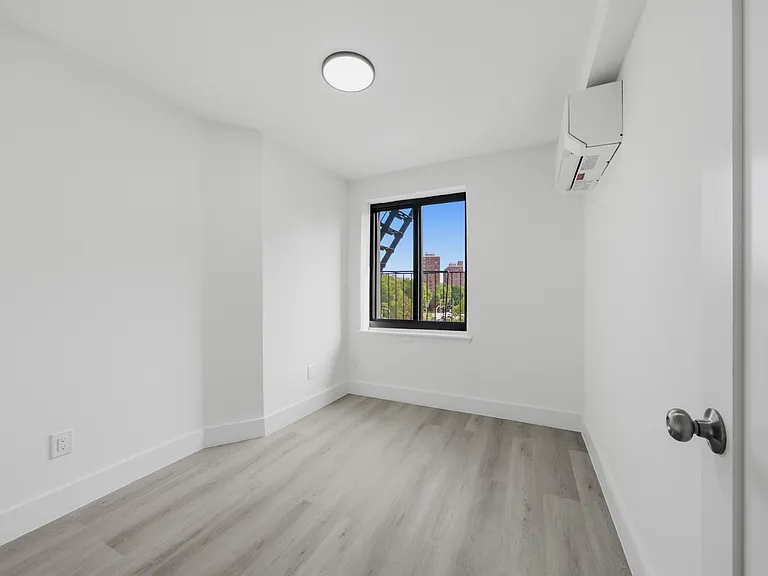 300 E 96th St #3-A — Photo 4