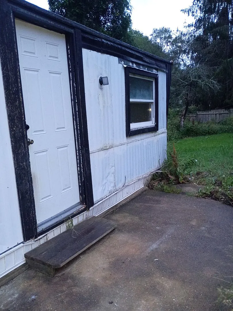 60 Jerome Road — Photo 2