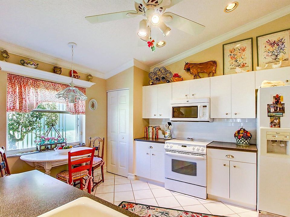 1st image of 5671 Swaying Palm Ln