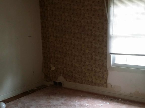 2nd image of 1497 Jeannine St