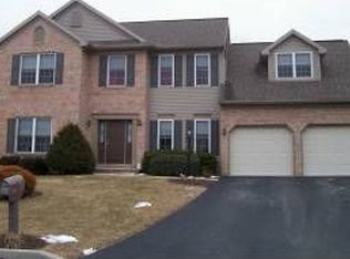 425 Oak Ln, Palmyra, PA 17078