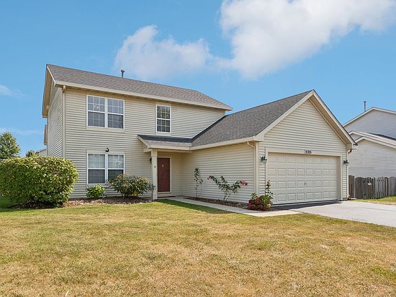 3rd image of 2325 N Essex Ln