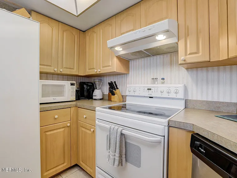 99 Broad River Pl #1301 — Photo 31