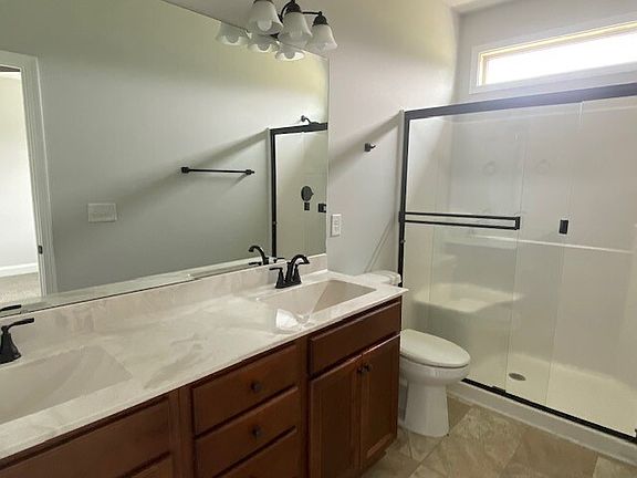 5th image of 35 Stagwood Dr