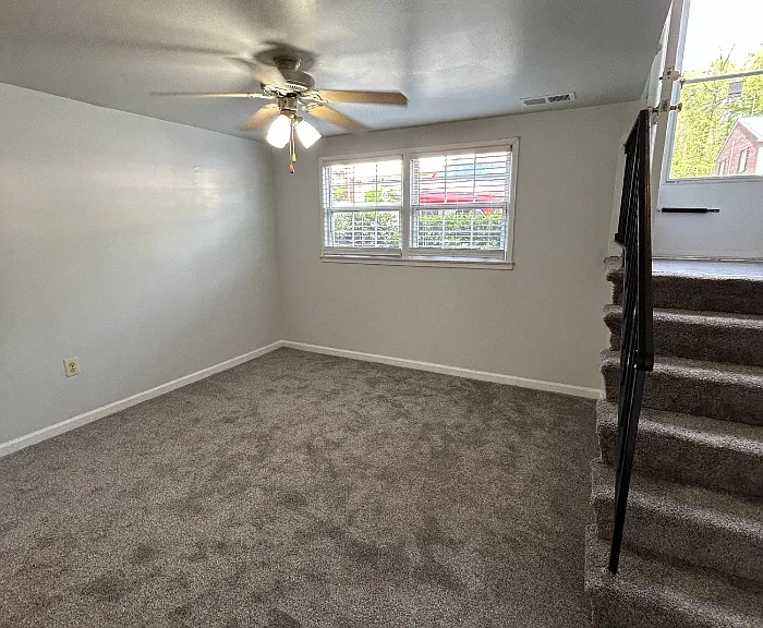 Longview — Photo 115