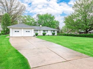 9778 Sunny Ln, Streetsboro, OH 44241