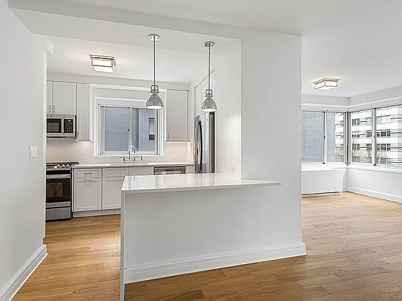 3rd image of 254 E 68th St APT 11D