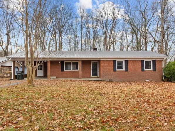 3507 Midway Acres Rd, Asheboro, NC 27205