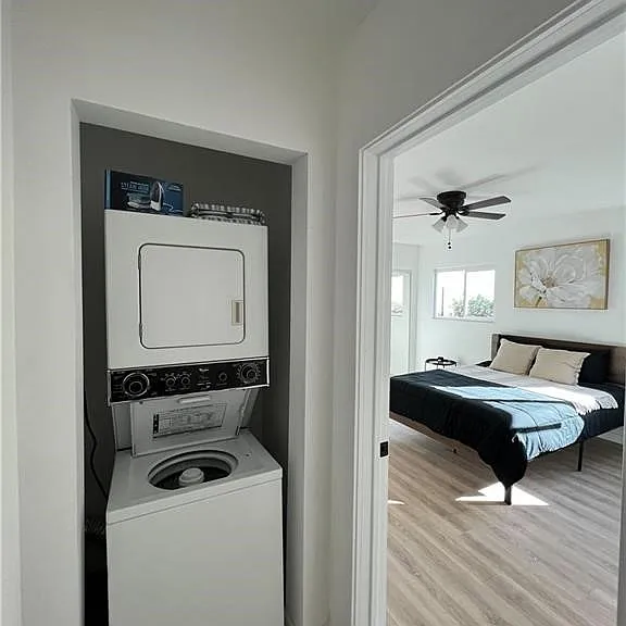 1445 S Cloverdale Ave #1 — Photo 4
