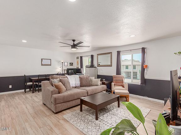 2nd image of 756 E EUGIE Avenue