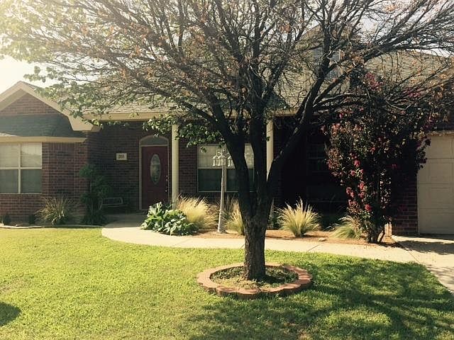 1st image of 205 Longhorn St
