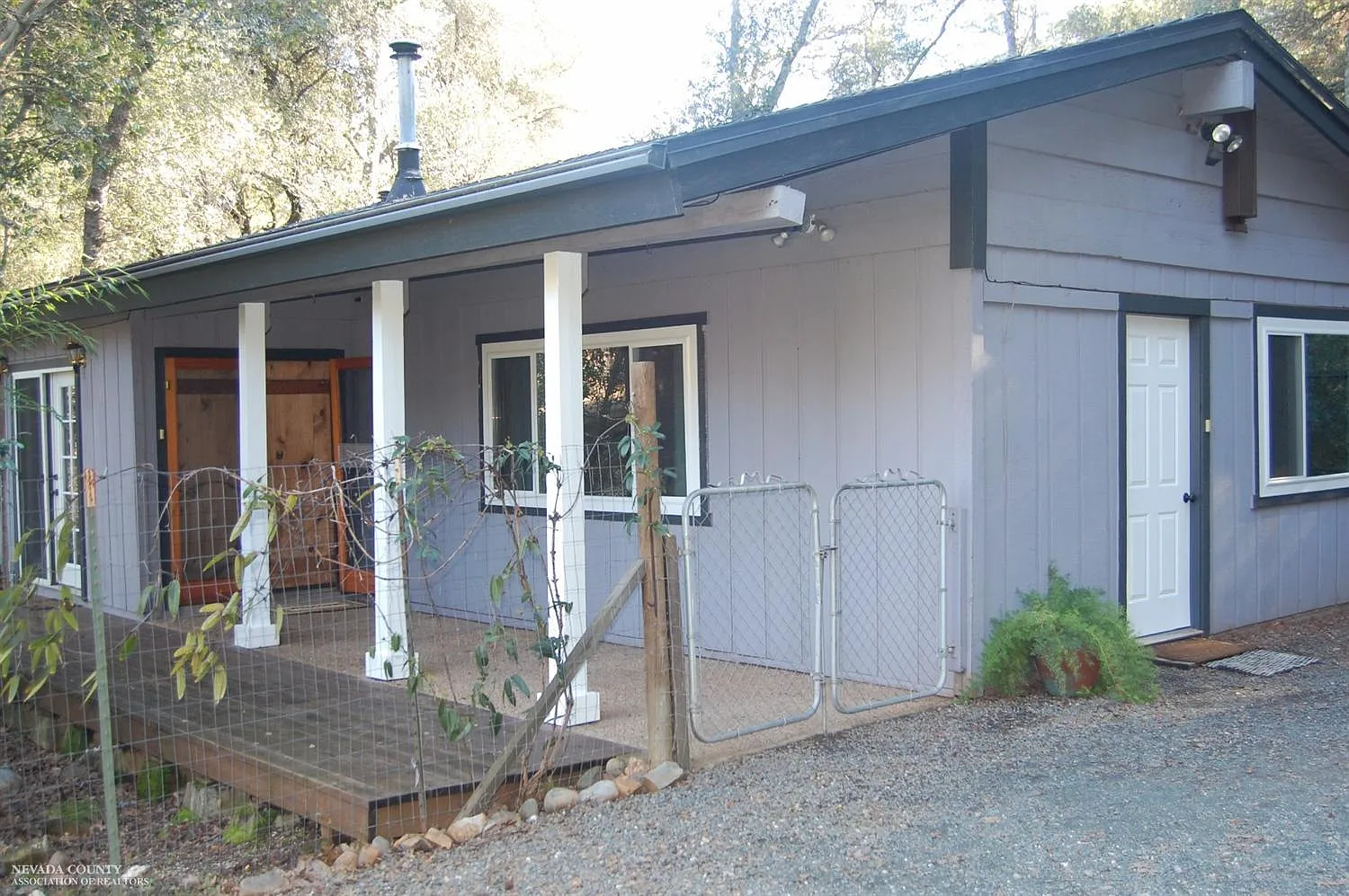 18615 Siesta Dr photo 1