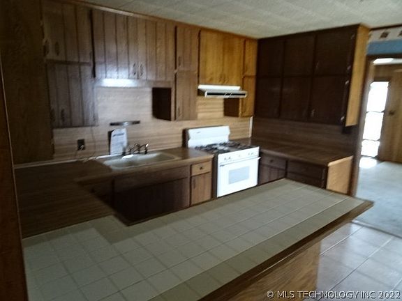 5th image of 443 S 72nd East Ave