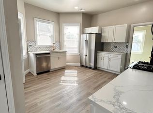 2820 N Ridgeway Ave #2, Chicago, IL 60618