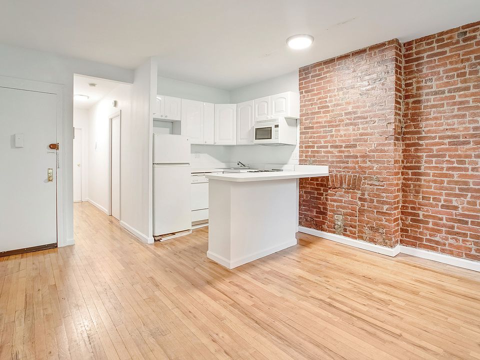 1st image of 328 W 47th St APT 3A
