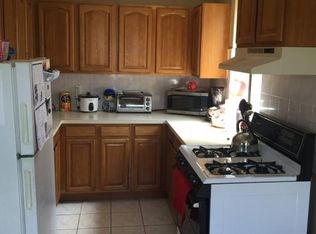 36 Van Wart Ave APT 2D, White Plains, NY 10606