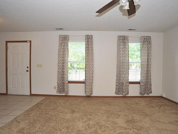 5th image of 5809 Blackley Ln