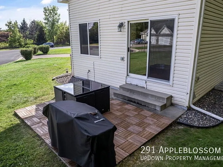 291 Appleblossom Ln — Photo 33